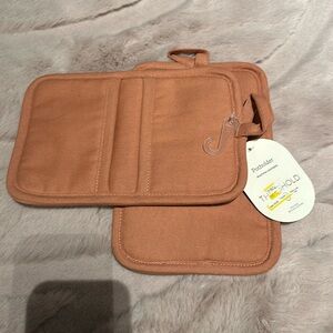 Threshold Copper-Tone Double Oven Mitt and Pot Holder Set